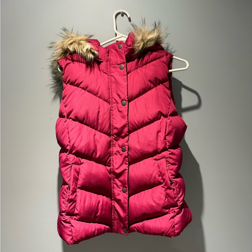 Women's Hot Pink Quilted Puffer Vest with Faux Fur Hood